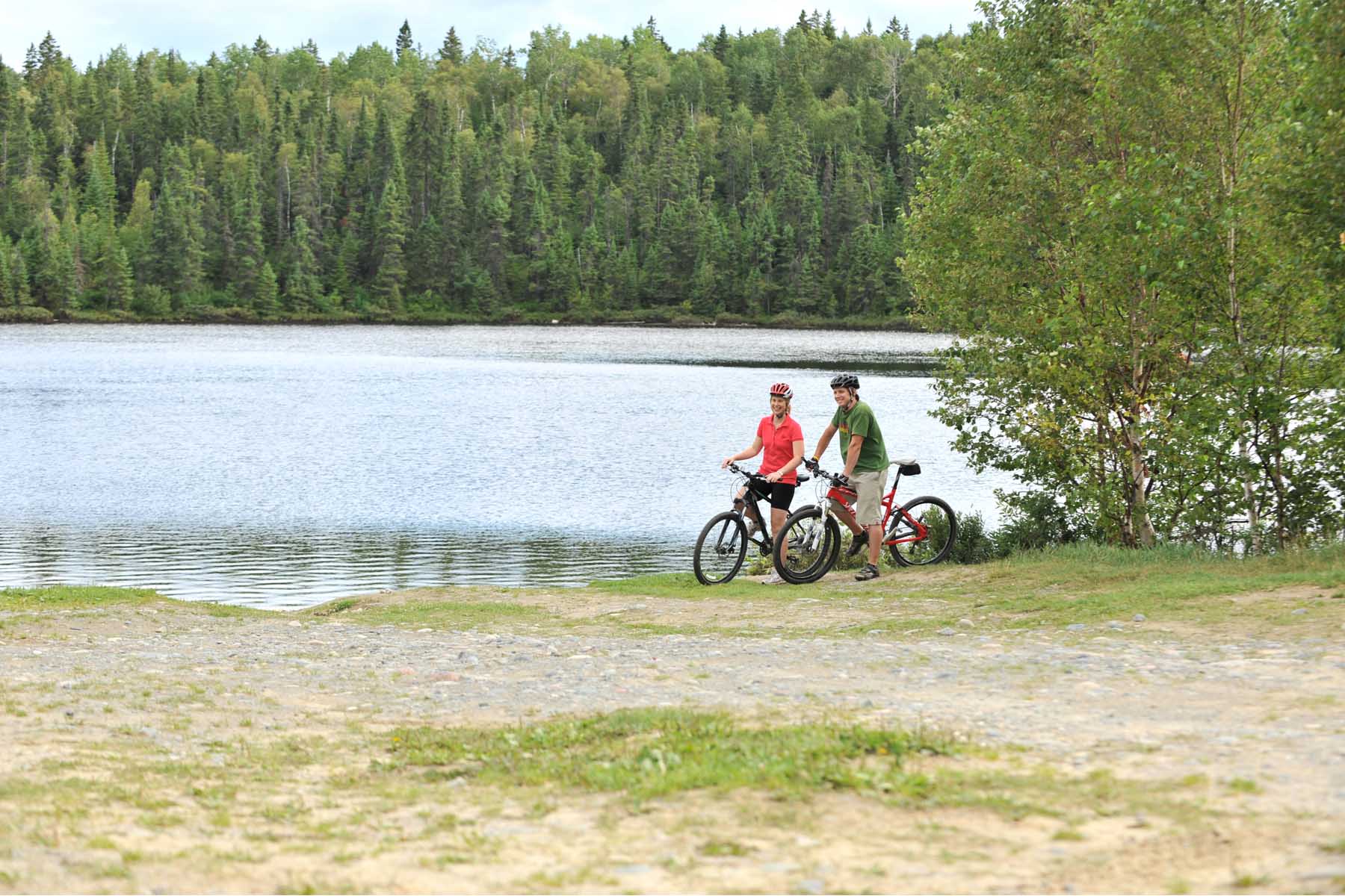 SISTERS LAKE TRAIL - HMcontinental